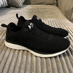 APL Women’s Techloom Phantom Shoes